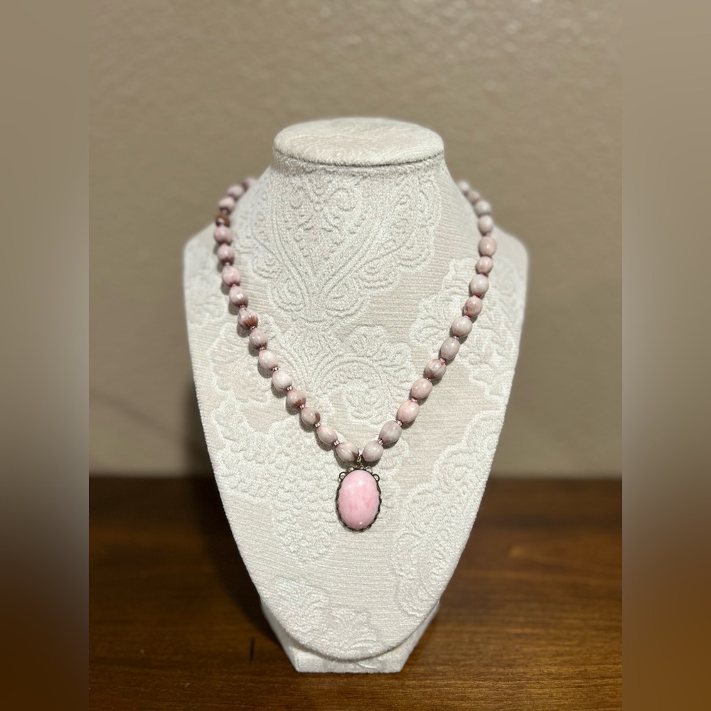 Pink necklace vintage style